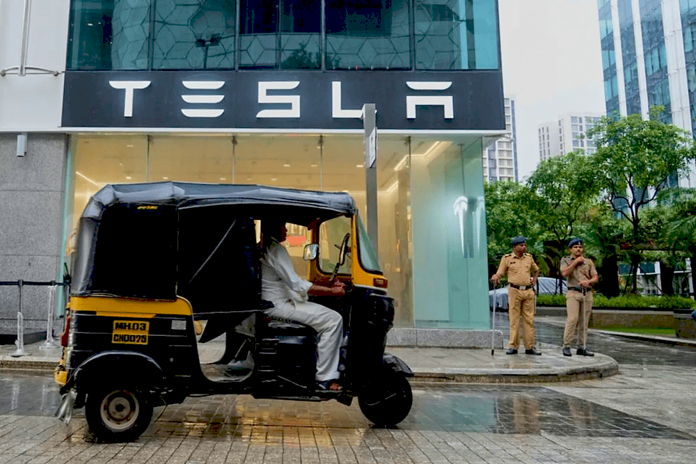 Tesla Model Y в шоурумі в Індії