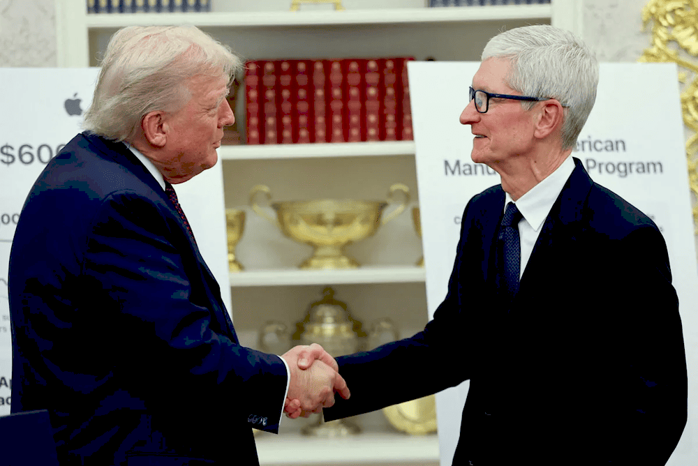 Announcement of Apple $100 billion manufacturing investment