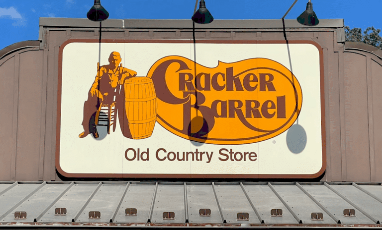 Старий логотип Cracker Barrel