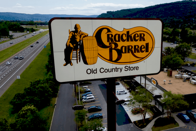 Старий логотип Cracker Barrel