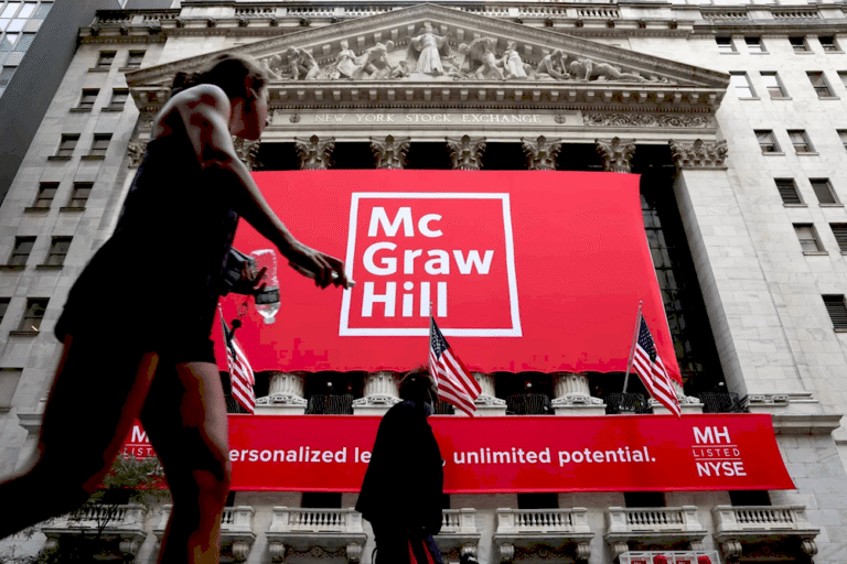Саймон Аллен, генеральний директор McGraw Hill, говорить про освіту
