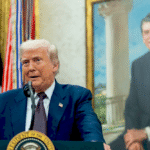 Трамп оголошує про тарифи на напівпровідники