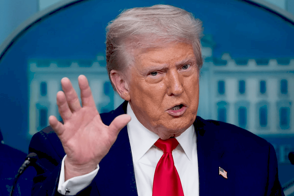 Трамп підписує указ про продовження мораторію на тарифи