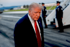 Трамп під час прес-конференції