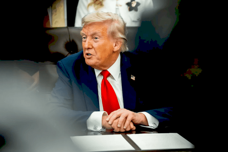 Президент Трамп контролює Федеральну резервну систему