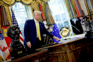 Трамп оголошує нові тарифи