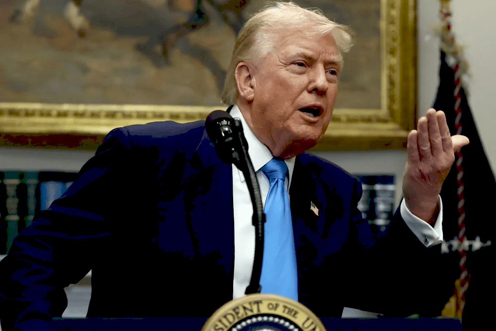Президент Трамп під час оголошення мит
