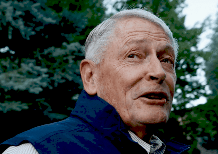 Джон Малоун, медіа-мільярдер