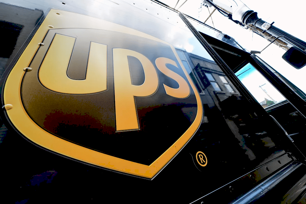 Скорочення робочих місць в Amazon, UPS та Target