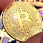 Графік зростання біткойна до $105,000