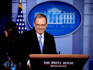 Кевін Хассет про зниження ставок