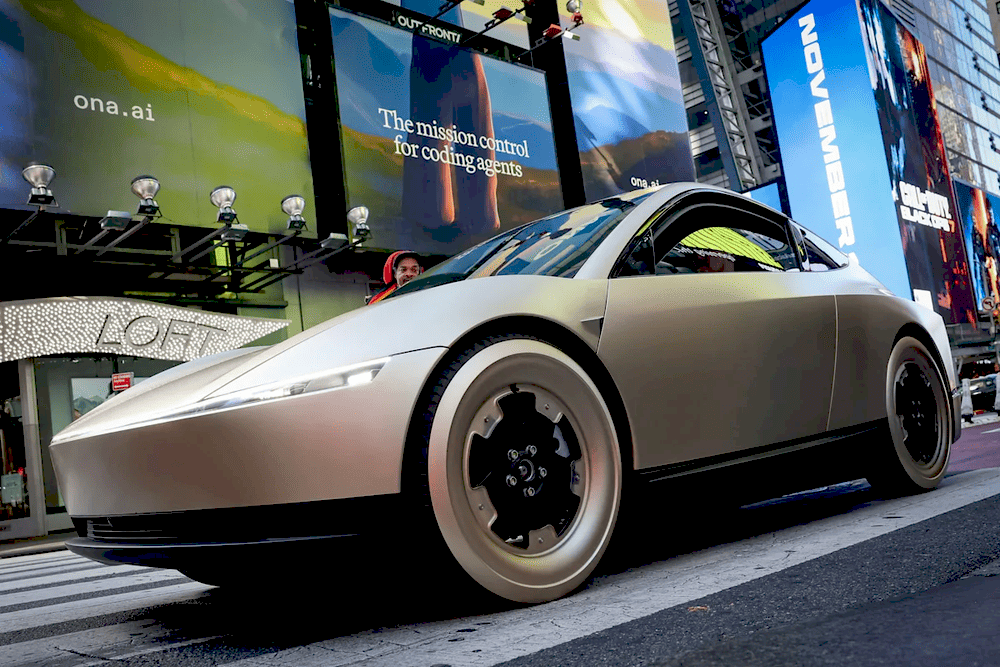 Роботаксі Tesla на вулицях