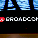 Зображення чіпів Broadcom для штучного інтелекту