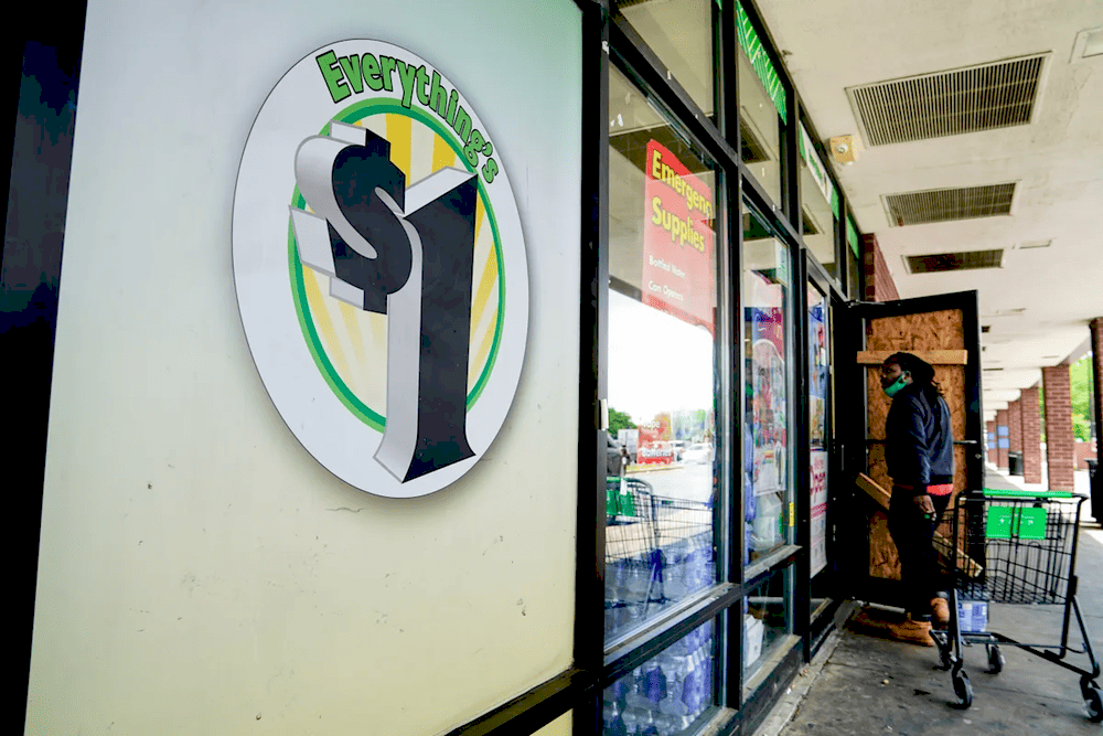 Графік зростання акцій Dollar Tree та Dollar General