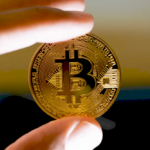 Пенсіонери, що цікавляться криптовалютою