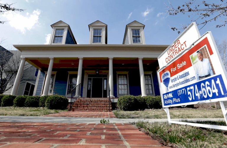 Графік зростання продажів нерухомості в США